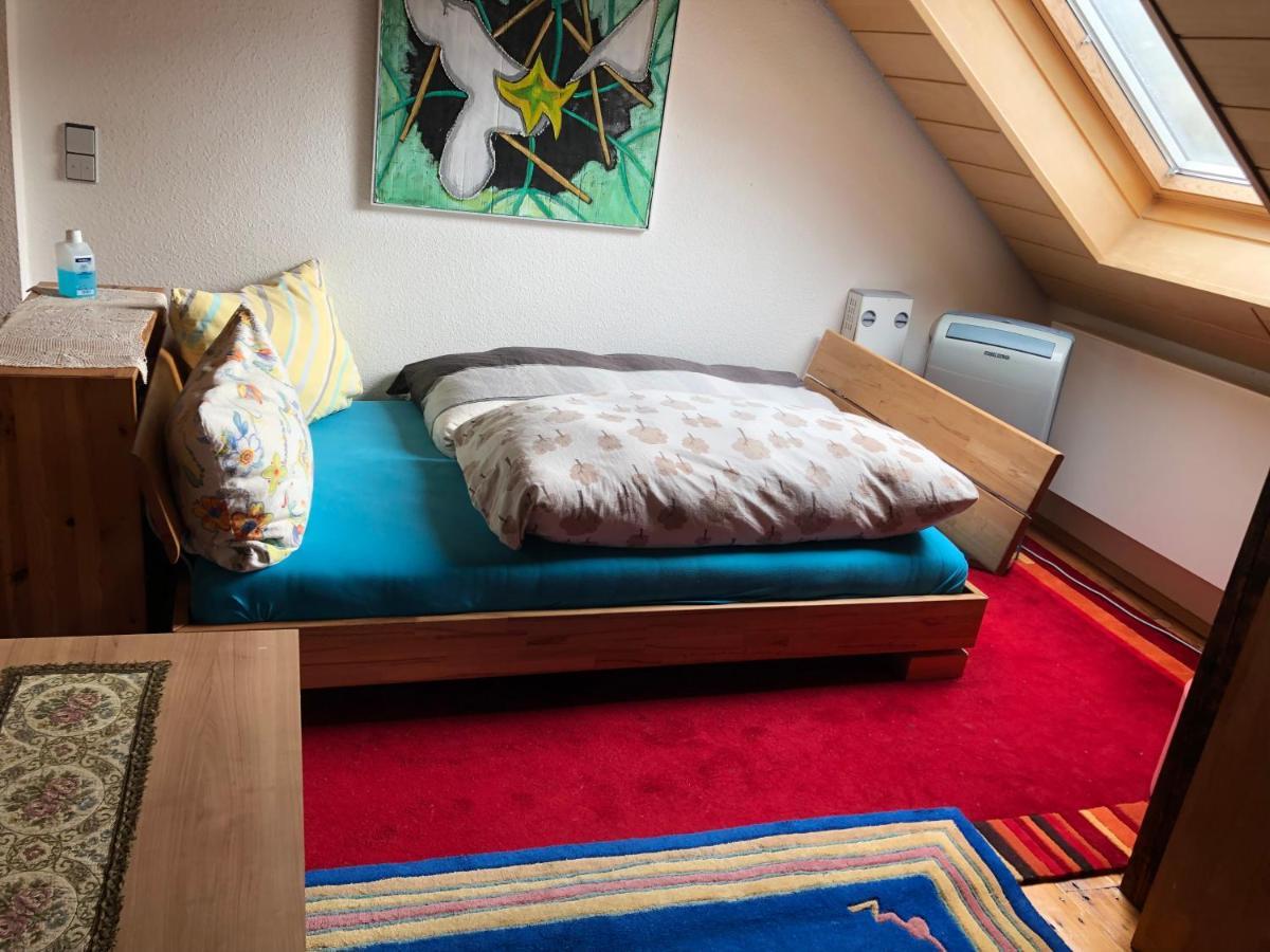 Doppelzimmer Dachgeschoss, Schnelles Wlan, Arbeitsplatz Und Garten Winningen Bagian luar foto